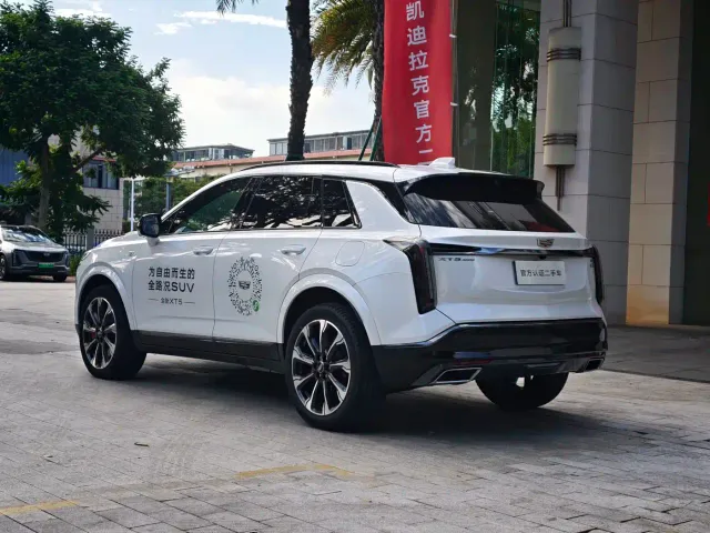 Cadillac XT5 — Фото автомобиля 5