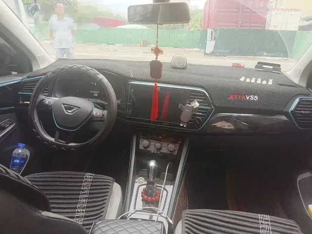 Jetta VS5 — Фото автомобиля 12