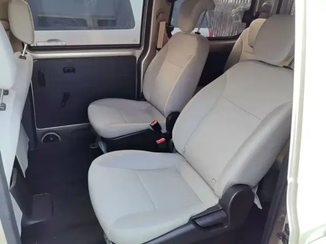 Wuling Hongguang V — Фото автомобиля 16