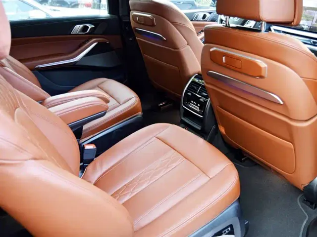 BMW X7 — Фото автомобиля 16