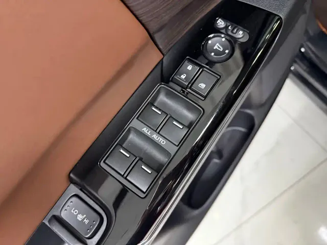 Honda Odyssey — Фото автомобиля 10