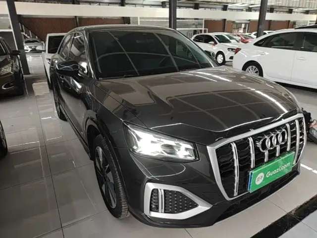 Audi Q2L — Фото автомобиля 3