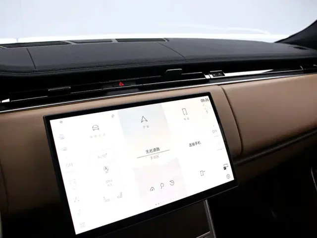 Land Rover Range Rover — Фото автомобиля 8