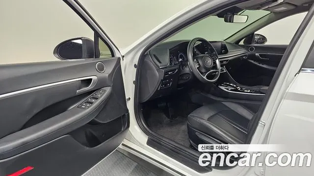 Hyundai Sonata Sonata (DN8) 2.0 LPG(Для проката) — Фото автомобиля 10