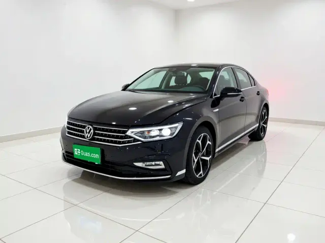 Фотография автомобиля — Volkswagen Magotan