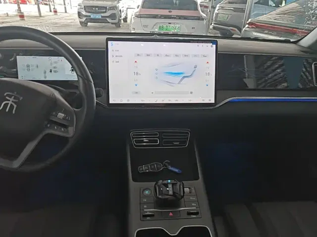 BYD Song Pro — Фото автомобиля 12