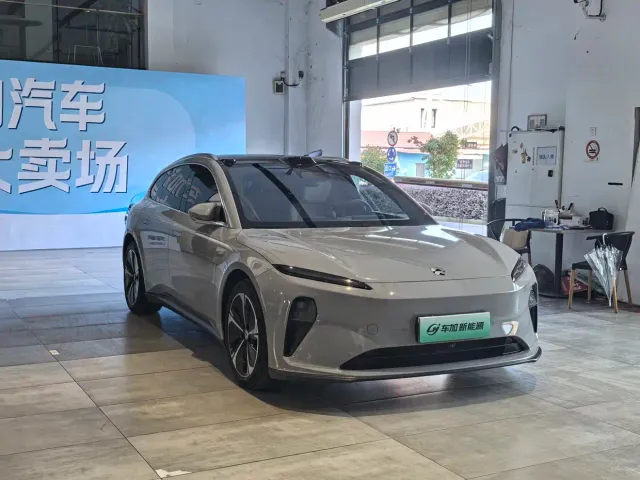 Nio ET5 Touring — Фото автомобиля 3