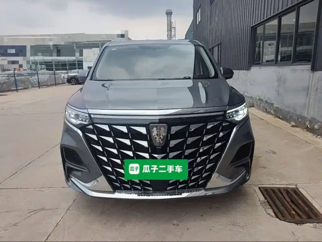 Roewe iMAX8 — Фото автомобиля 2