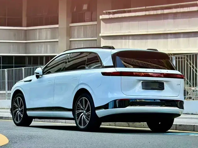 Xpeng G9 — Фото автомобиля 4