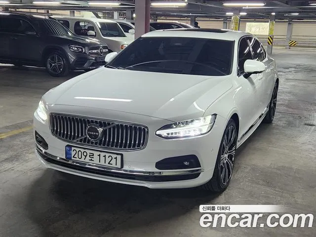 Volvo S90 — Фото автомобиля 6