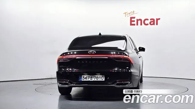 Hyundai Grandeur Exclusive — Фото автомобиля 4