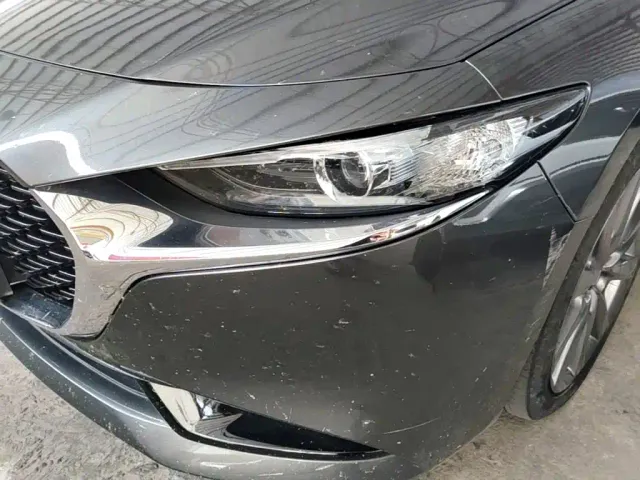 Mazda Axela — Фото автомобиля 23