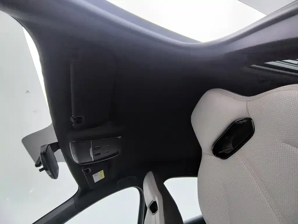 BYD Qin PLUS 2024 Glory Edition DM-i 55KM Leading — Фото автомобиля 14