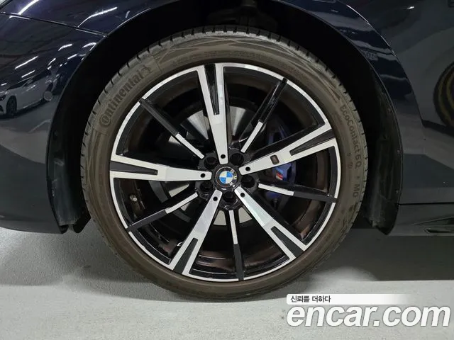 BMW 5 Series G60 — Фото автомобиля 5