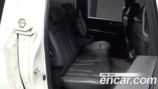 KG_Mobility_Ssangyong Rexton Новый Rexton Sport Khan Дизель 2.2 4WD — Фото автомобиля 11