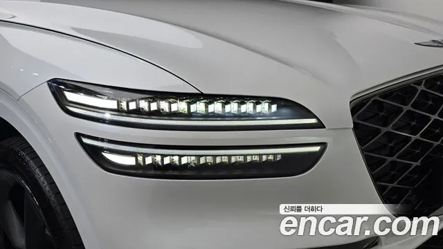 Genesis GV70 — Фото автомобиля 7