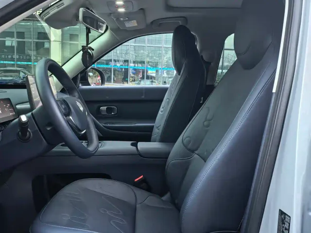 Leapmotor A10 — Фото автомобиля 6