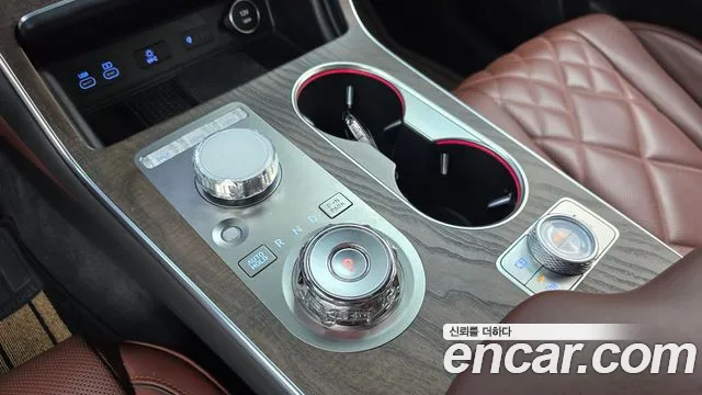 Genesis GV80 — Фото автомобиля 9