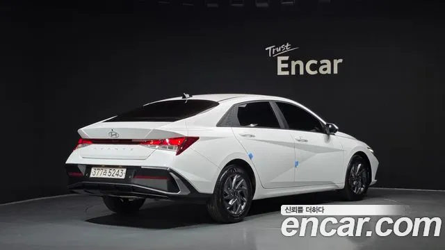 Hyundai Avante — Фото автомобиля 2