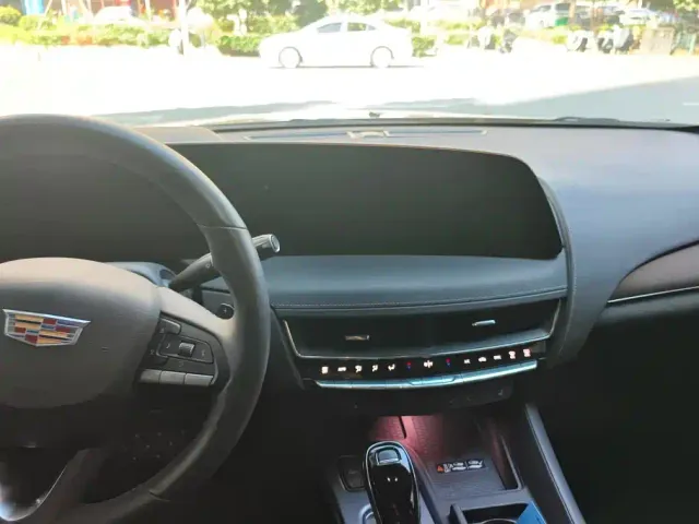 Cadillac CT5 — Фото автомобиля 13