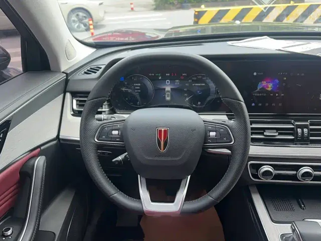 Hongqi HS5 — Фото автомобиля 4