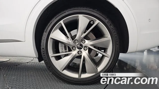 Genesis GV70 — Фото автомобиля 6
