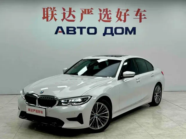 Фотография автомобиля — BMW 3 Series