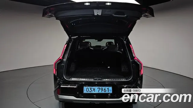 Kia EV9 — Фото автомобиля 20