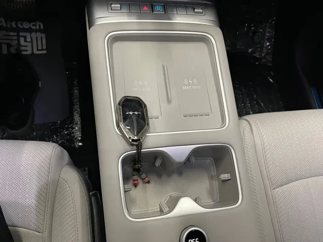 BYD FangChengBao Titanium 7 — Фото автомобиля 14