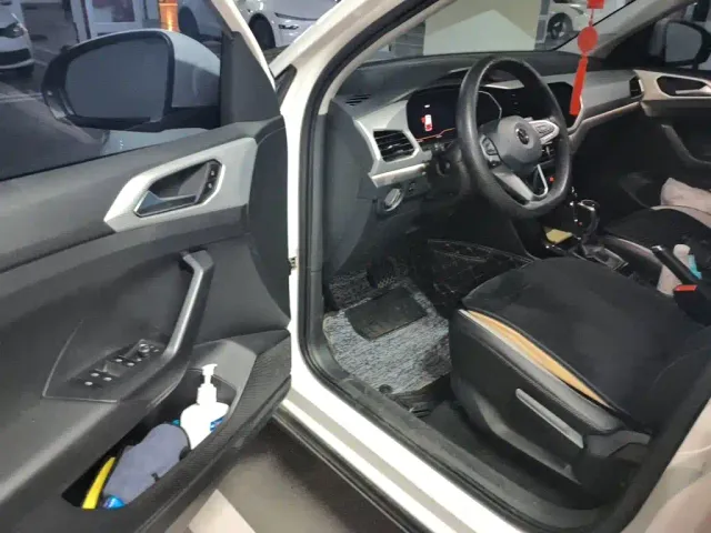 Volkswagen Tanying 2021 1.5L Automatic 30th Anniversary Edition — Фото автомобиля 13