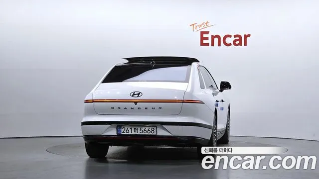 Hyundai Grandeur GN7 — Фото автомобиля 4