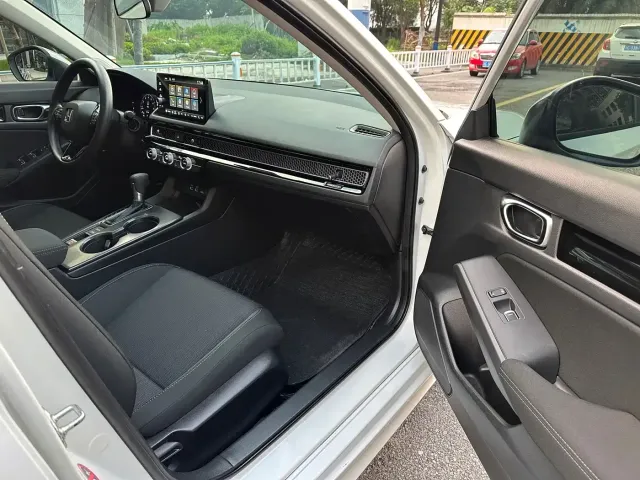 Honda Civic — Фото автомобиля 15