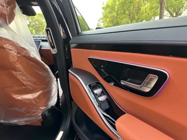 Mercedes-Benz S-Class — Фото автомобиля 12