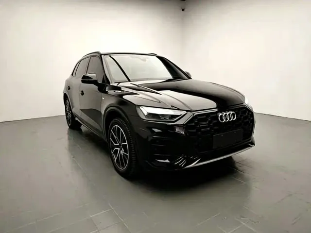 Фотография автомобиля — Audi Q5L