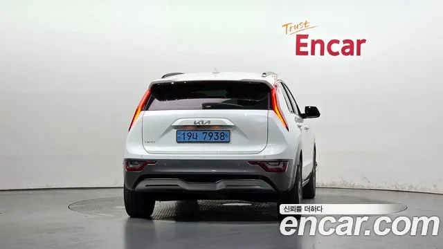 Kia Niro — Фото автомобиля 4