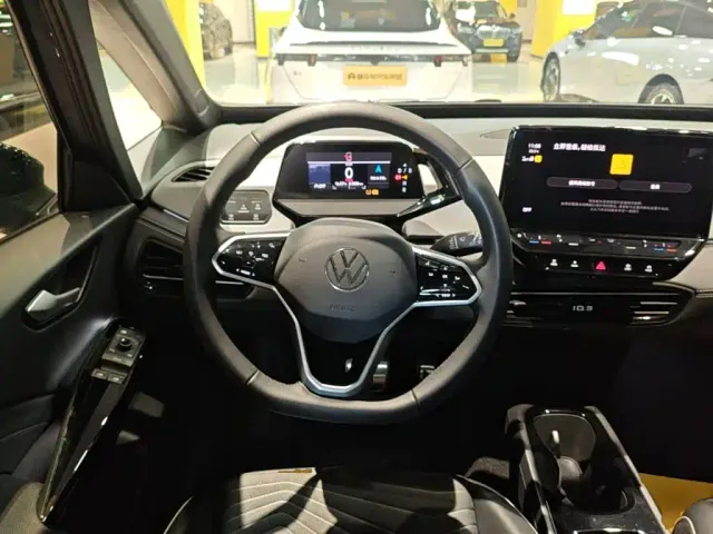 Volkswagen ID.3 — Фото автомобиля 10