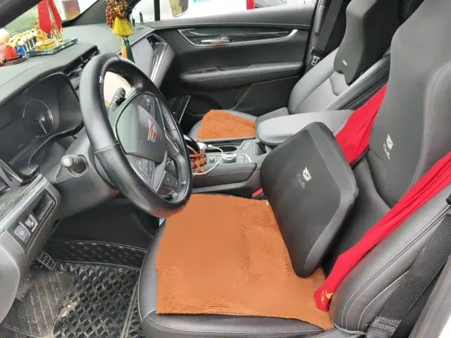 Cadillac XT5 — Фото автомобиля 7