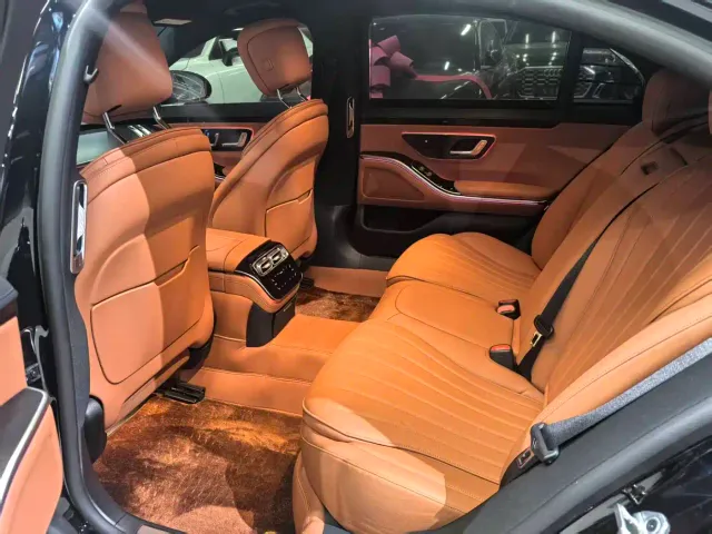 Mercedes-Benz S-Class — Фото автомобиля 9