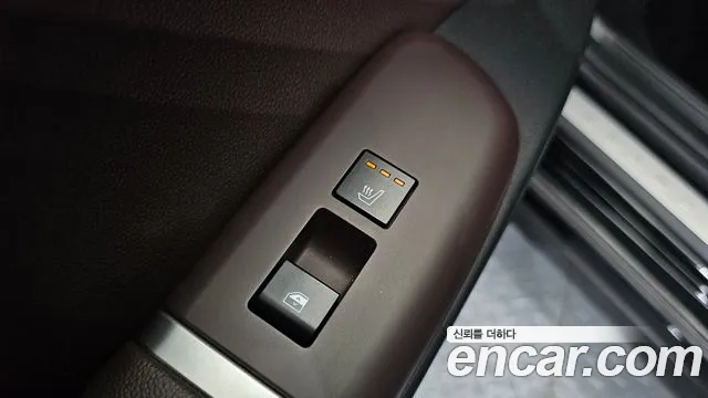 Hyundai Grandeur Grandeur (GN7) 2.5 Бензин 2WD — Фото автомобиля 29
