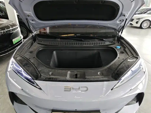 BYD Sealion 07 EV — Фото автомобиля 19
