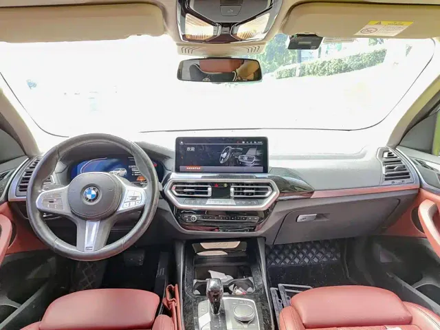 BMW X3 — Фото автомобиля 10