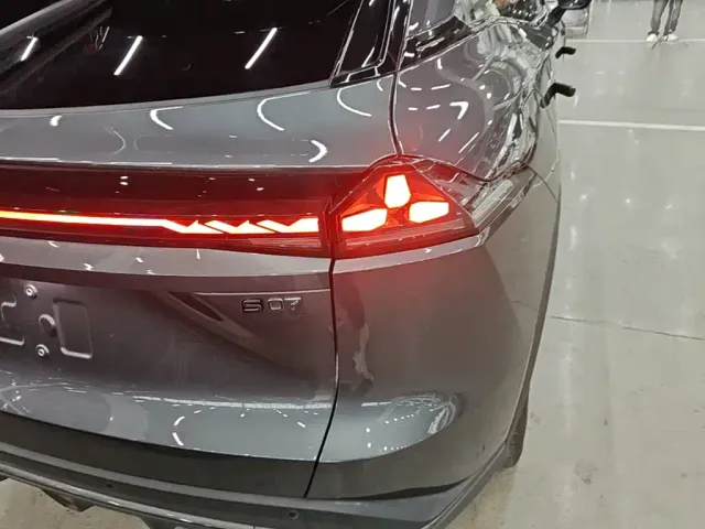 Deepal S07 — Фото автомобиля 7