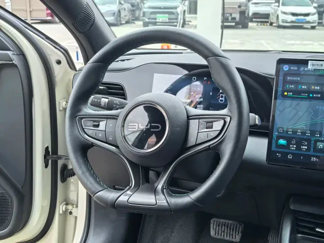 BYD Seal 06 — Фото автомобиля 2