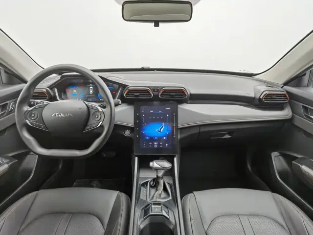 Dongfeng Yixuan — Фото автомобиля 5