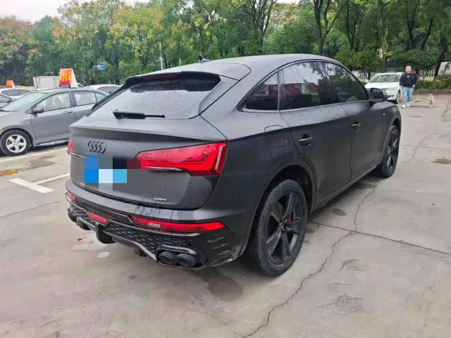 Audi Q5L Sportback — Фото автомобиля 6