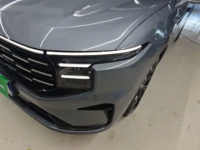 Ford Edge — Фото автомобиля 23