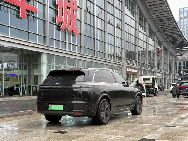 Li Auto L7 — Фото автомобиля 5