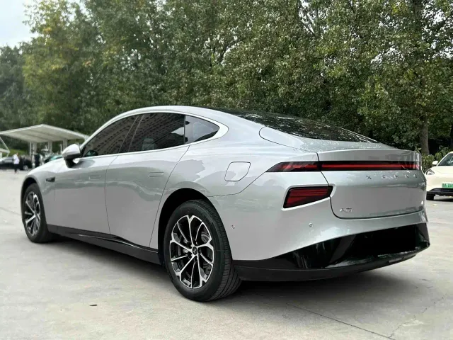 Xpeng P7 — Фото автомобиля 6