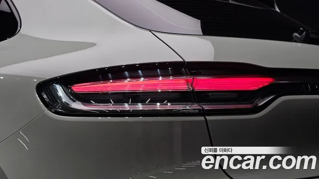 Porsche Macan — Фото автомобиля 8