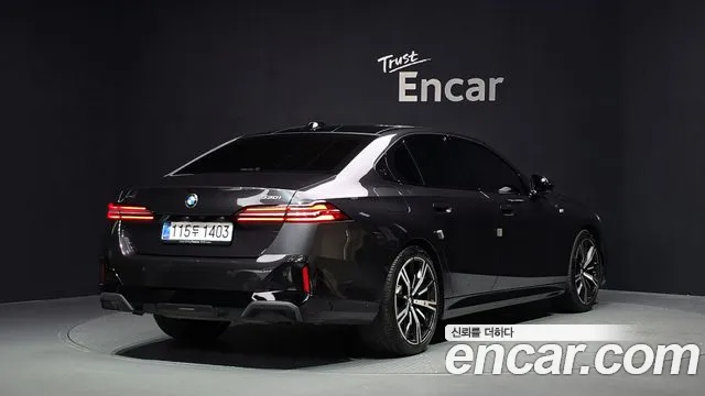 BMW 5-Series 5 серия (G60) 530i xDrive M Sport — Фото автомобиля 2